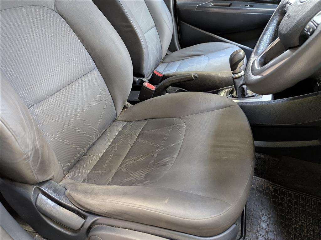 <p>2012 KIA RIO 1 ECODYNAMICS CRDI</p>