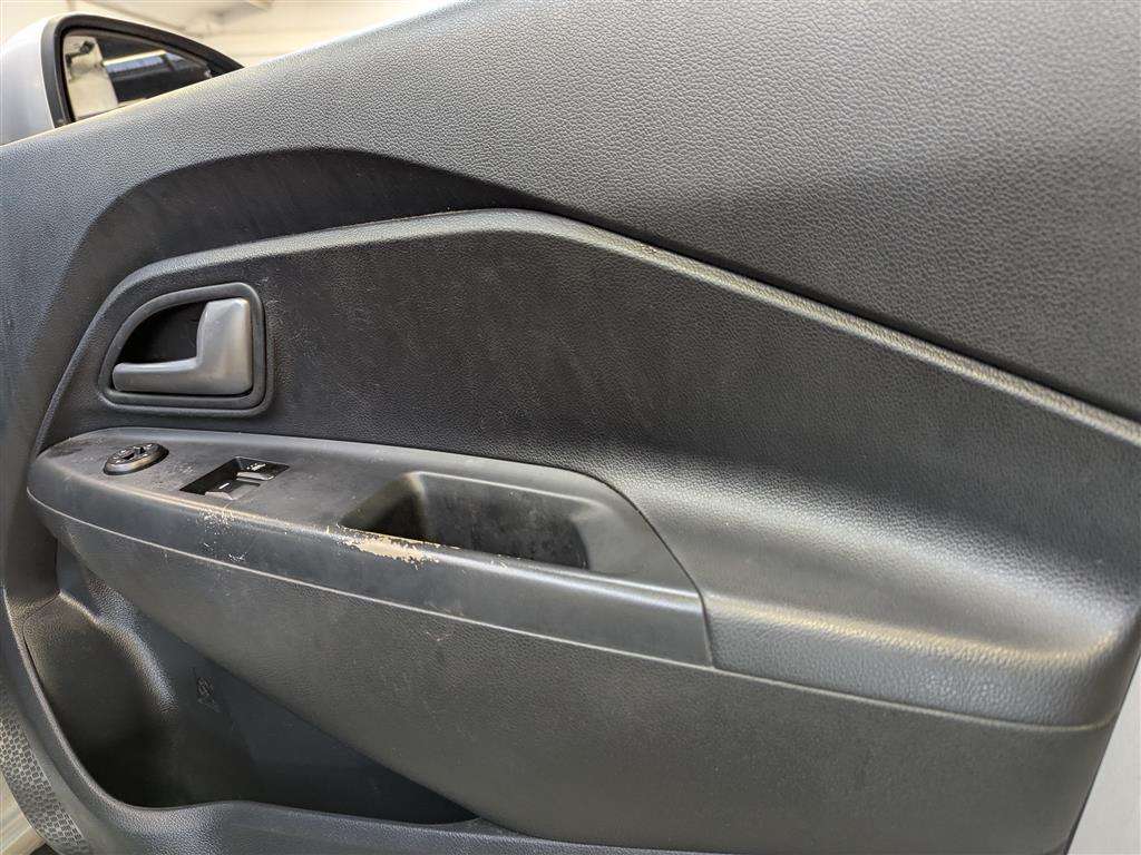 <p>2012 KIA RIO 1 ECODYNAMICS CRDI</p>