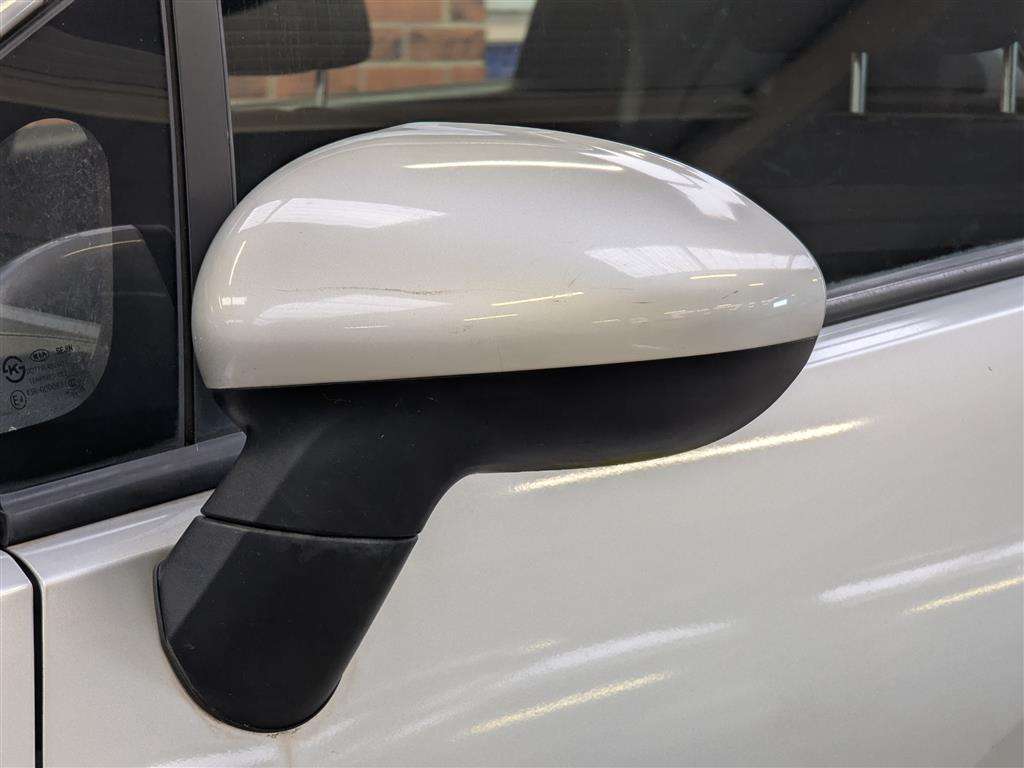 <p>2012 KIA RIO 1 ECODYNAMICS CRDI</p>