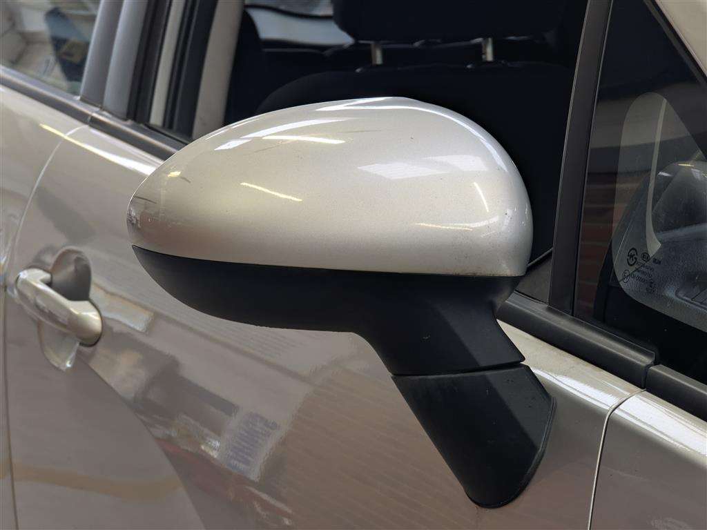 <p>2012 KIA RIO 1 ECODYNAMICS CRDI</p>