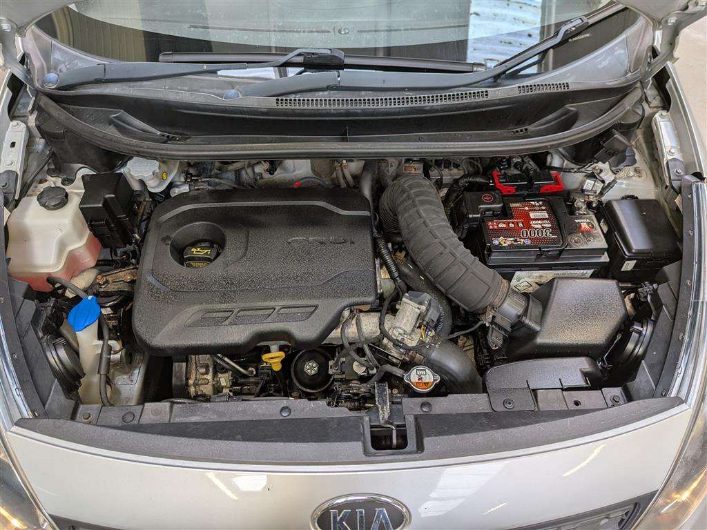 <p>2012 KIA RIO 1 ECODYNAMICS CRDI</p>