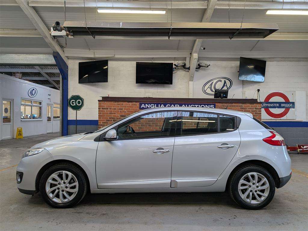 <p>2012 RENAULT MEGANE D-QUE TT ENERGY DC</p>