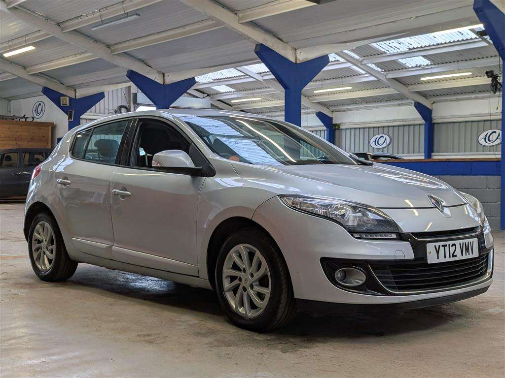 <p>2012 RENAULT MEGANE D-QUE TT ENERGY DC</p>