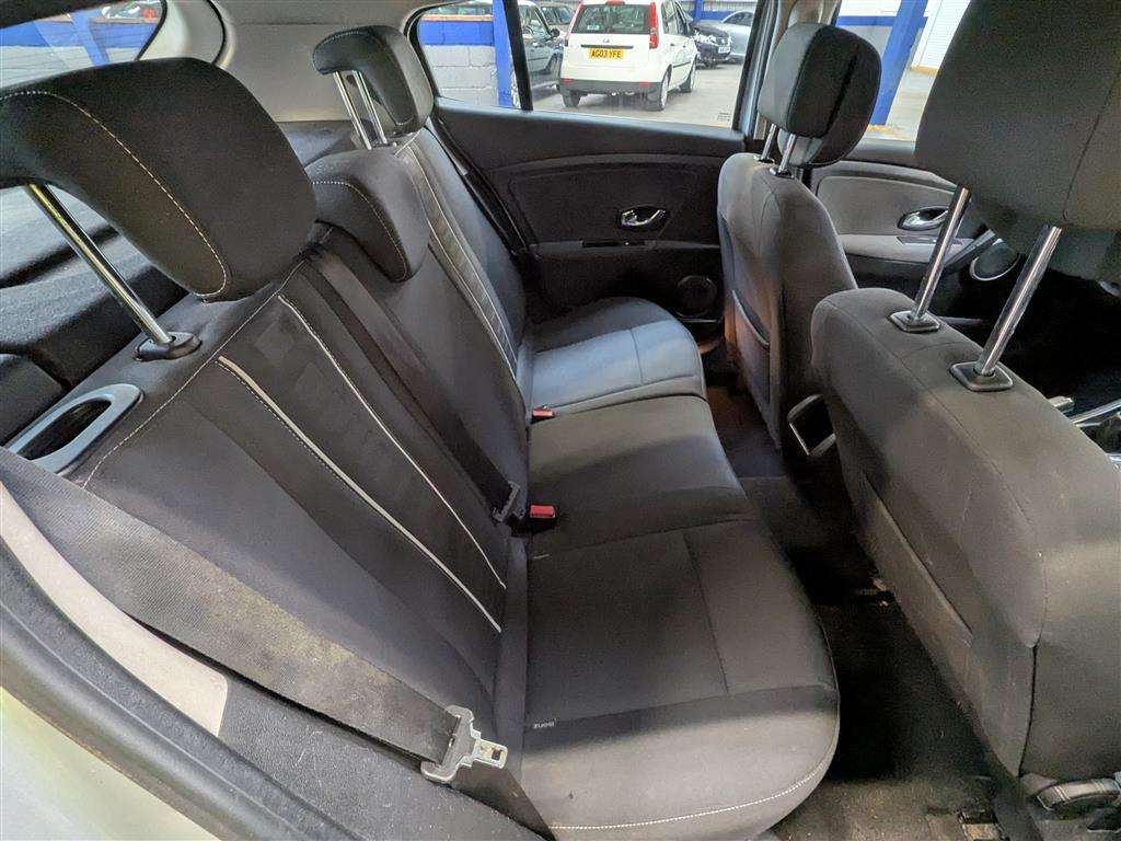 <p>2012 RENAULT MEGANE D-QUE TT ENERGY DC</p>