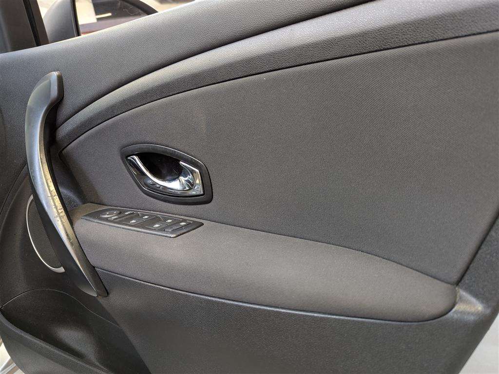 <p>2012 RENAULT MEGANE D-QUE TT ENERGY DC</p>