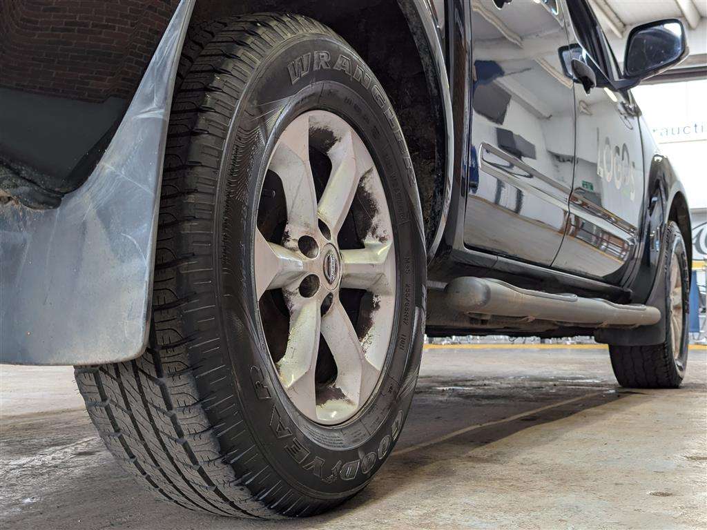 <p>2012 NISSAN NAVARA TEKNA DCI</p>