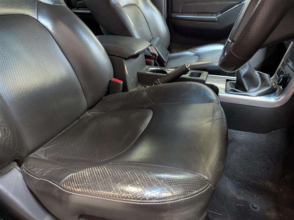 <p>2012 NISSAN NAVARA TEKNA DCI</p>