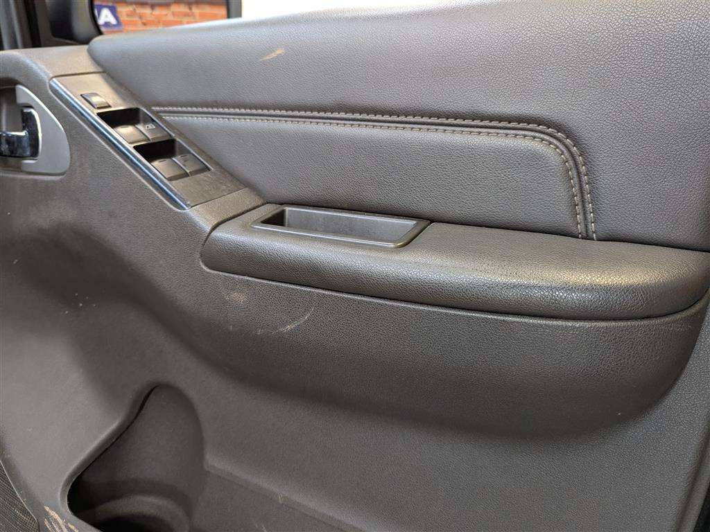 <p>2012 NISSAN NAVARA TEKNA DCI</p>