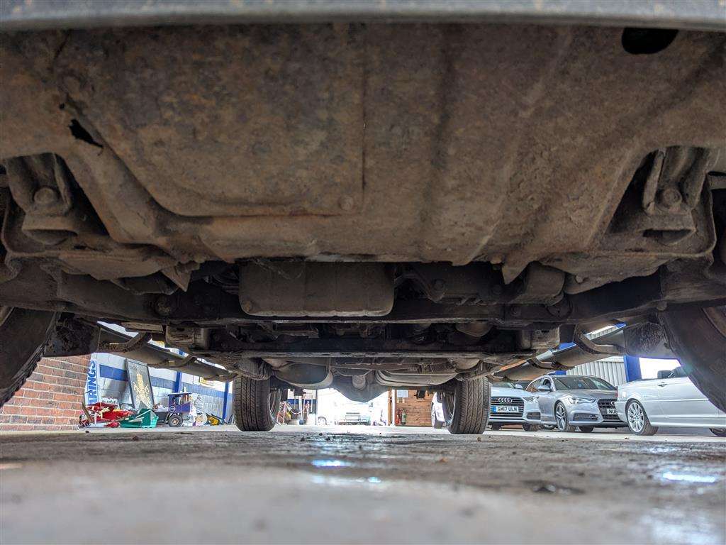 <p>2012 NISSAN NAVARA TEKNA DCI</p>