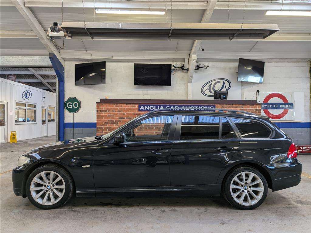 <p>2008 BMW 320D SE TOURING AUTO</p>