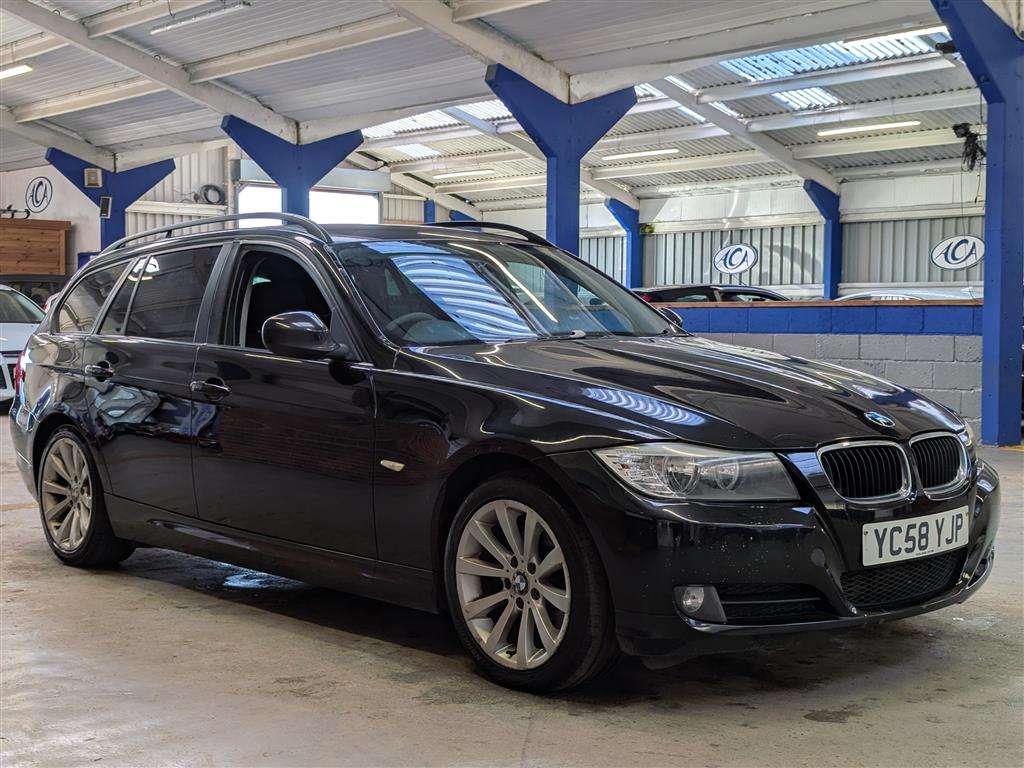 <p>2008 BMW 320D SE TOURING AUTO</p>