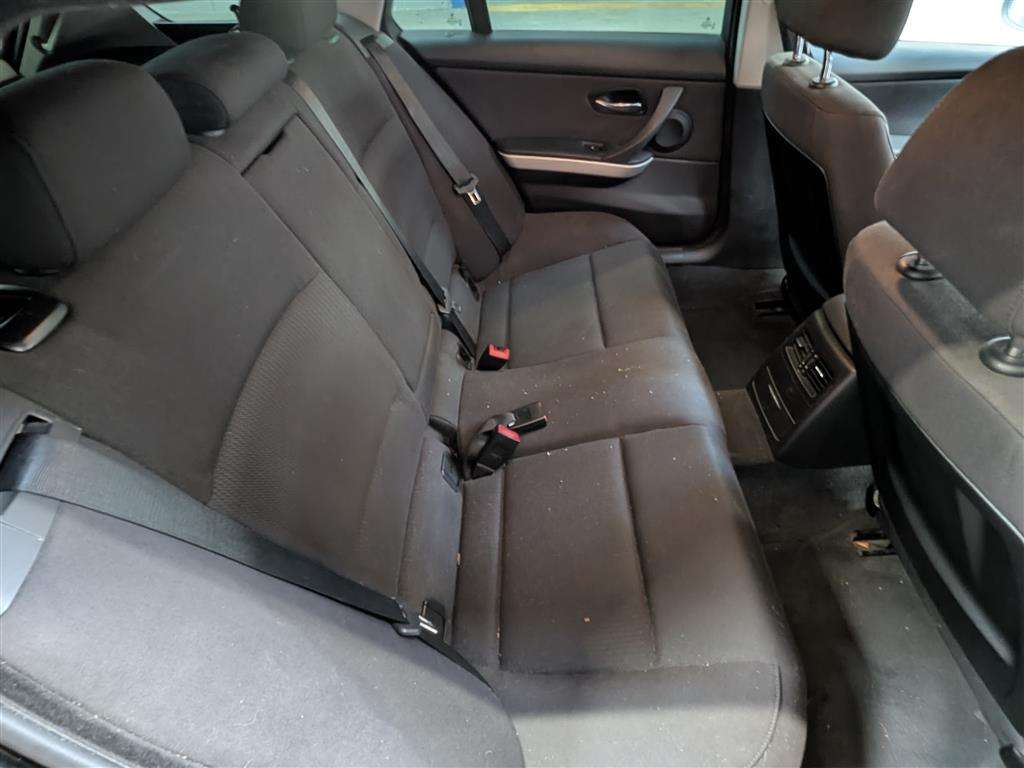 <p>2008 BMW 320D SE TOURING AUTO</p>