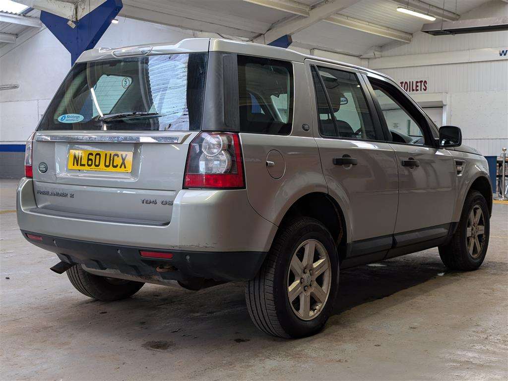 <p>2010 LAND ROVER FREELANDER GS TD4</p>