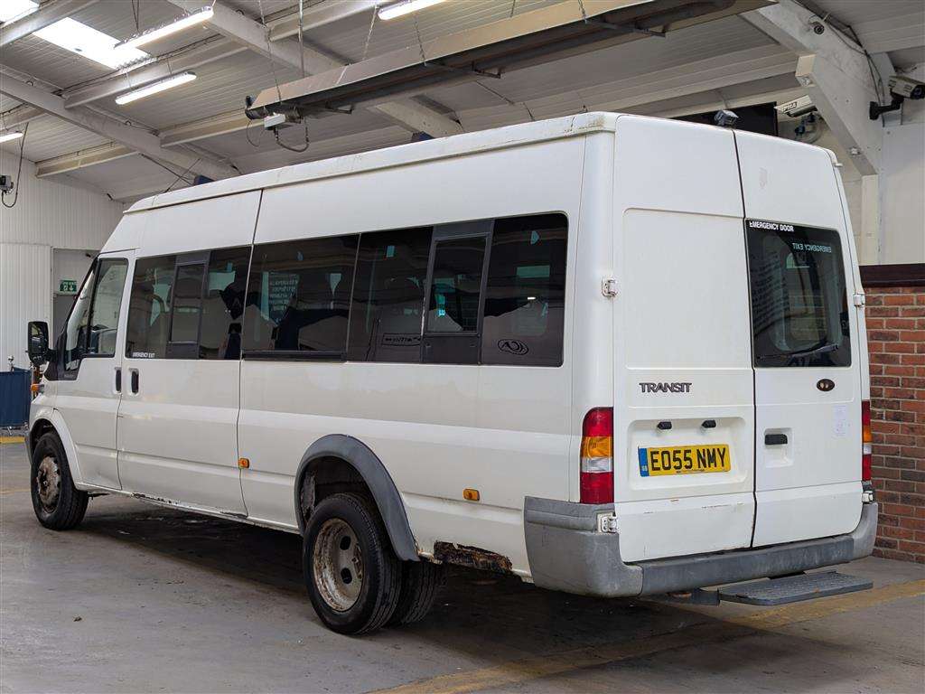 <p>2005 FORD TRANSIT MINIBUS</p>