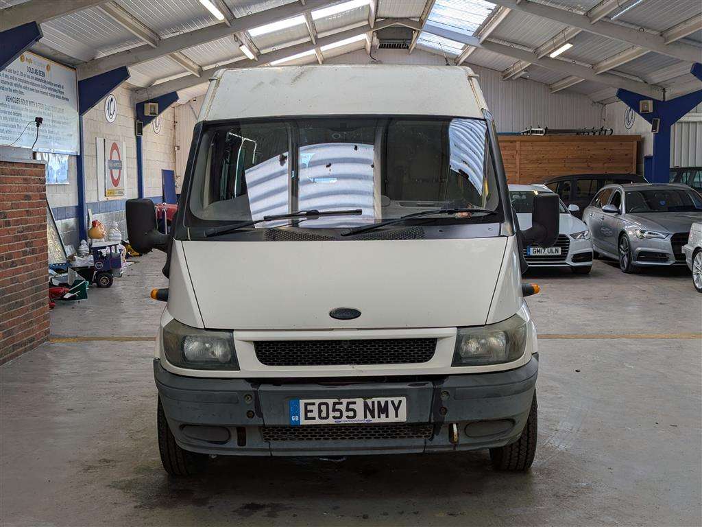 <p>2005 FORD TRANSIT MINIBUS</p>