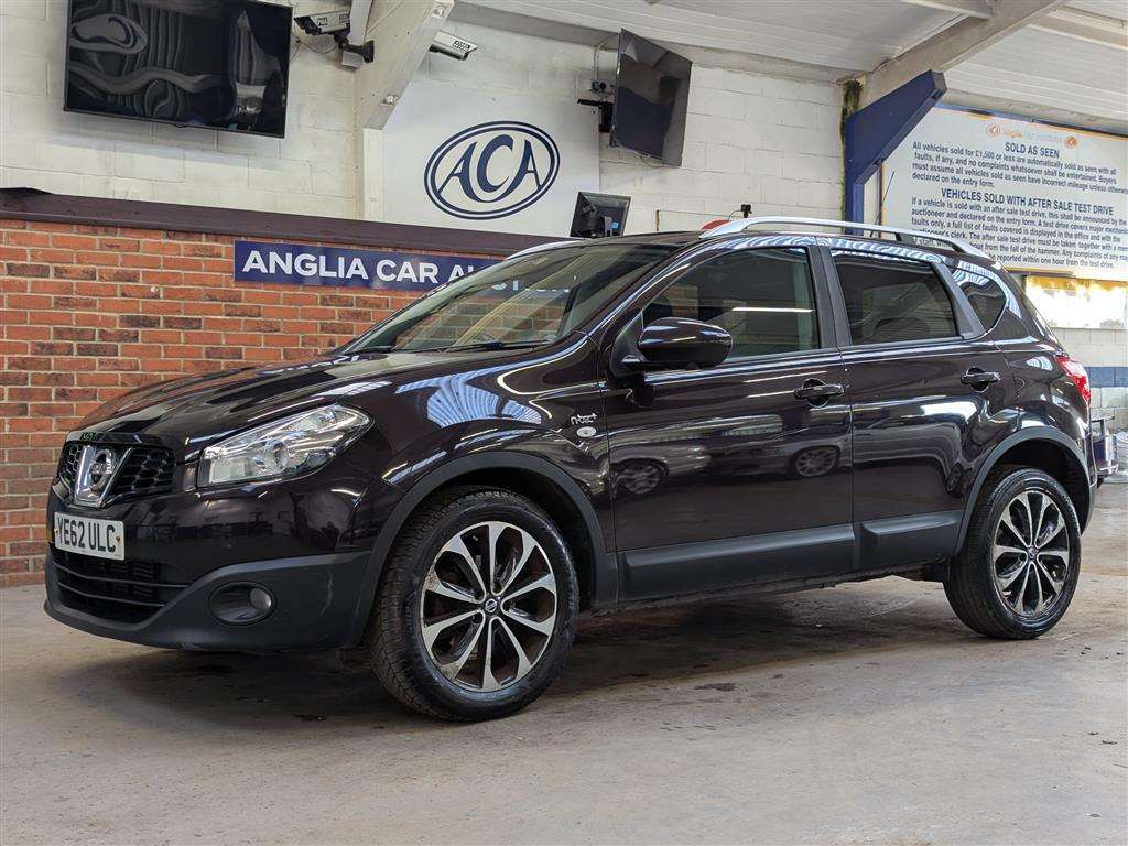 <p>2012 NISSAN QASHQAI N-TEC + DCI</p>