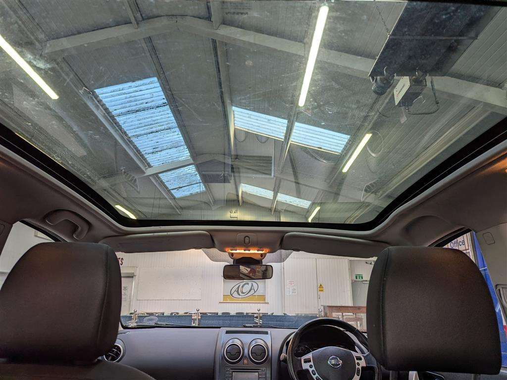 <p>2012 NISSAN QASHQAI N-TEC + DCI</p>