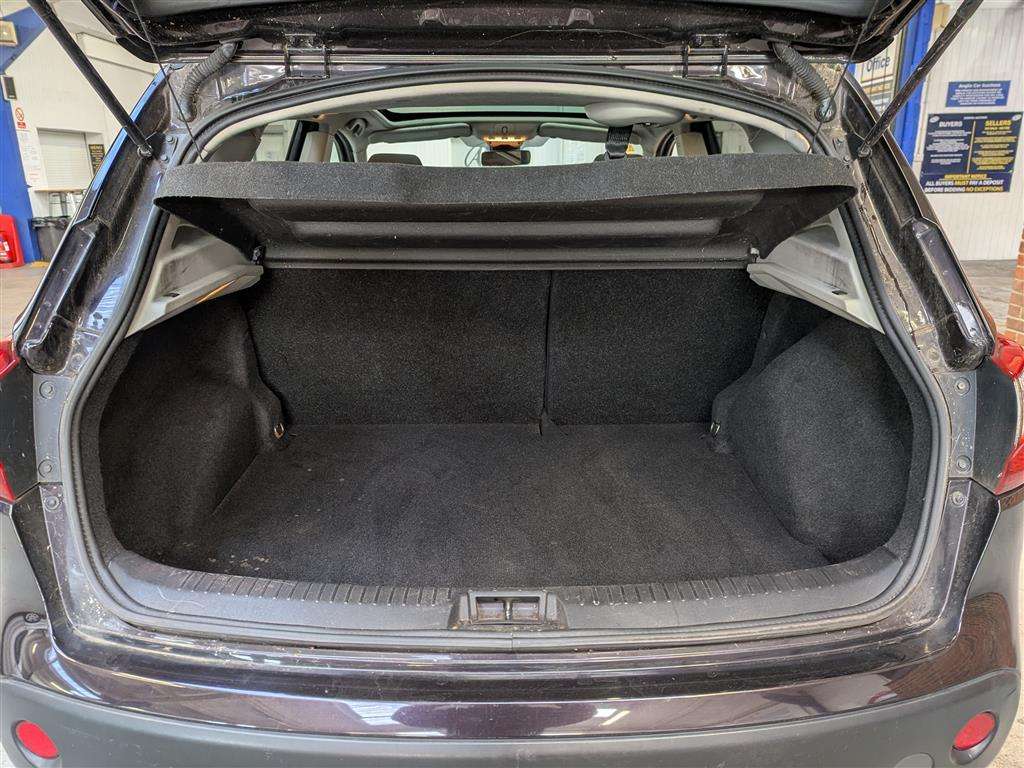 <p>2012 NISSAN QASHQAI N-TEC + DCI</p>