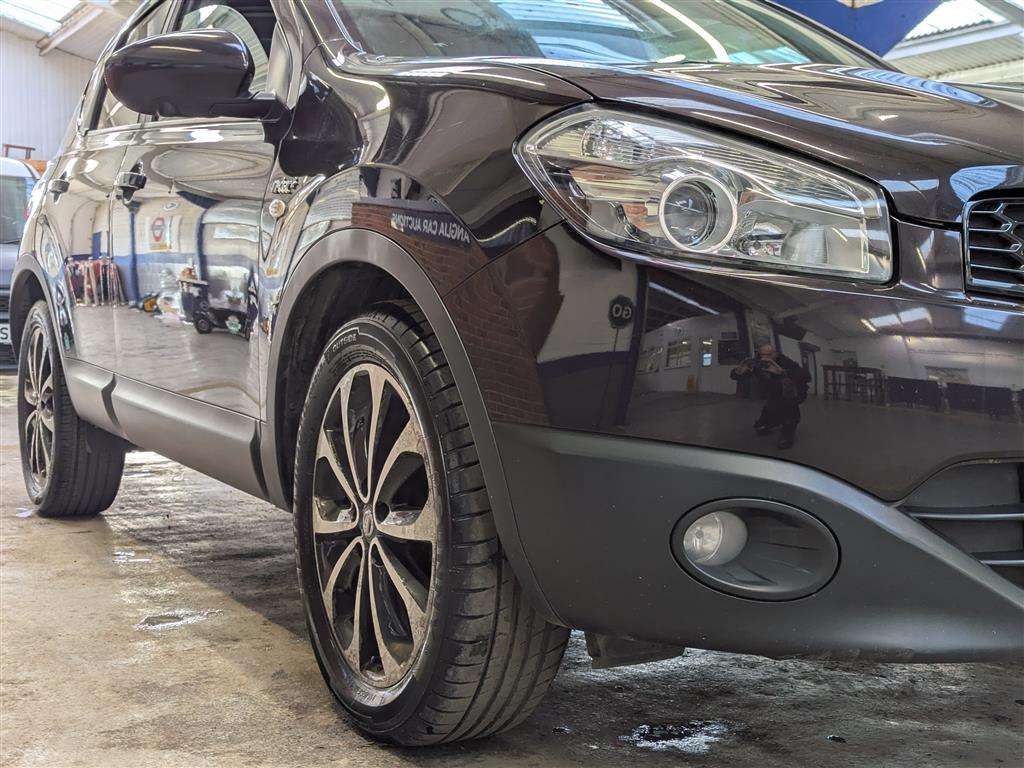 <p>2012 NISSAN QASHQAI N-TEC + DCI</p>
