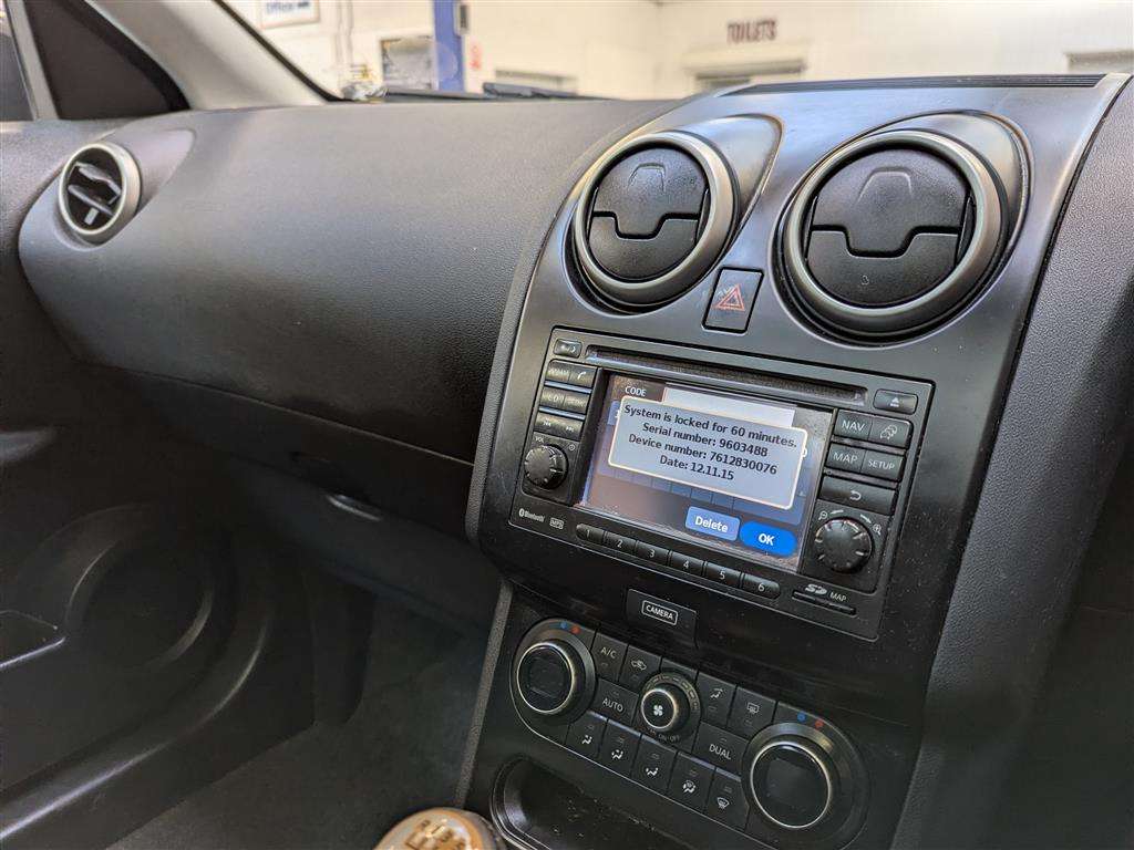 <p>2012 NISSAN QASHQAI N-TEC + DCI</p>