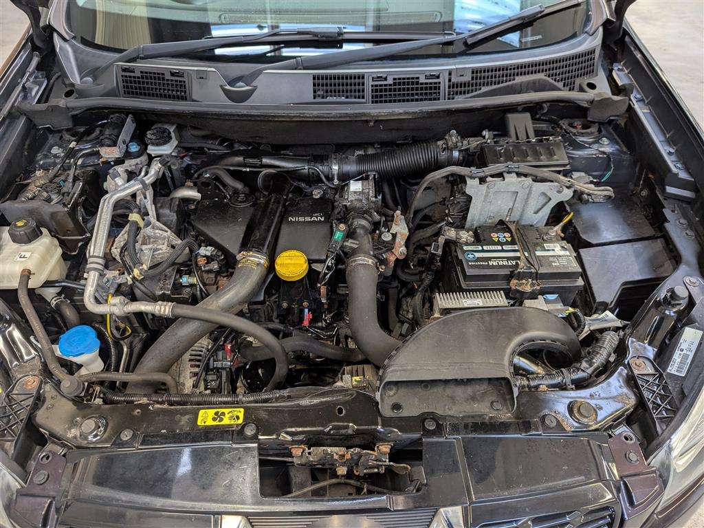 <p>2012 NISSAN QASHQAI N-TEC + DCI</p>