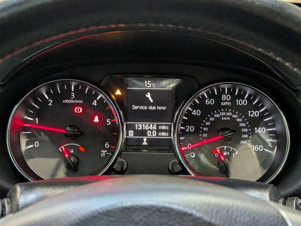 <p>2012 NISSAN QASHQAI N-TEC + DCI</p>