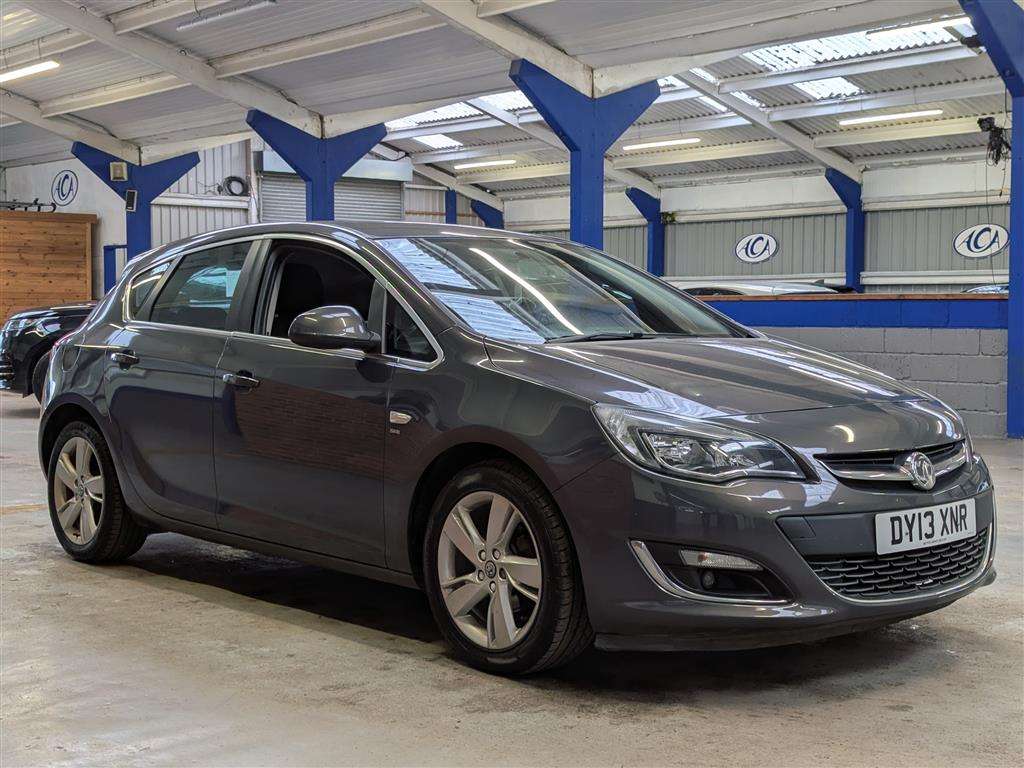 <p>2013 VAUXHALL ASTRA SRI</p>