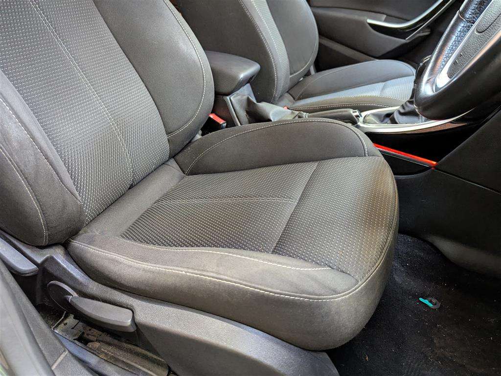 <p>2013 VAUXHALL ASTRA SRI</p>