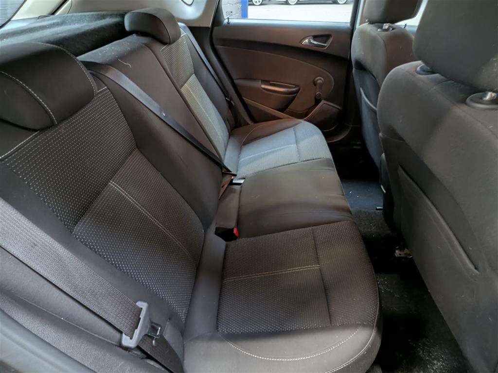 <p>2013 VAUXHALL ASTRA SRI</p>