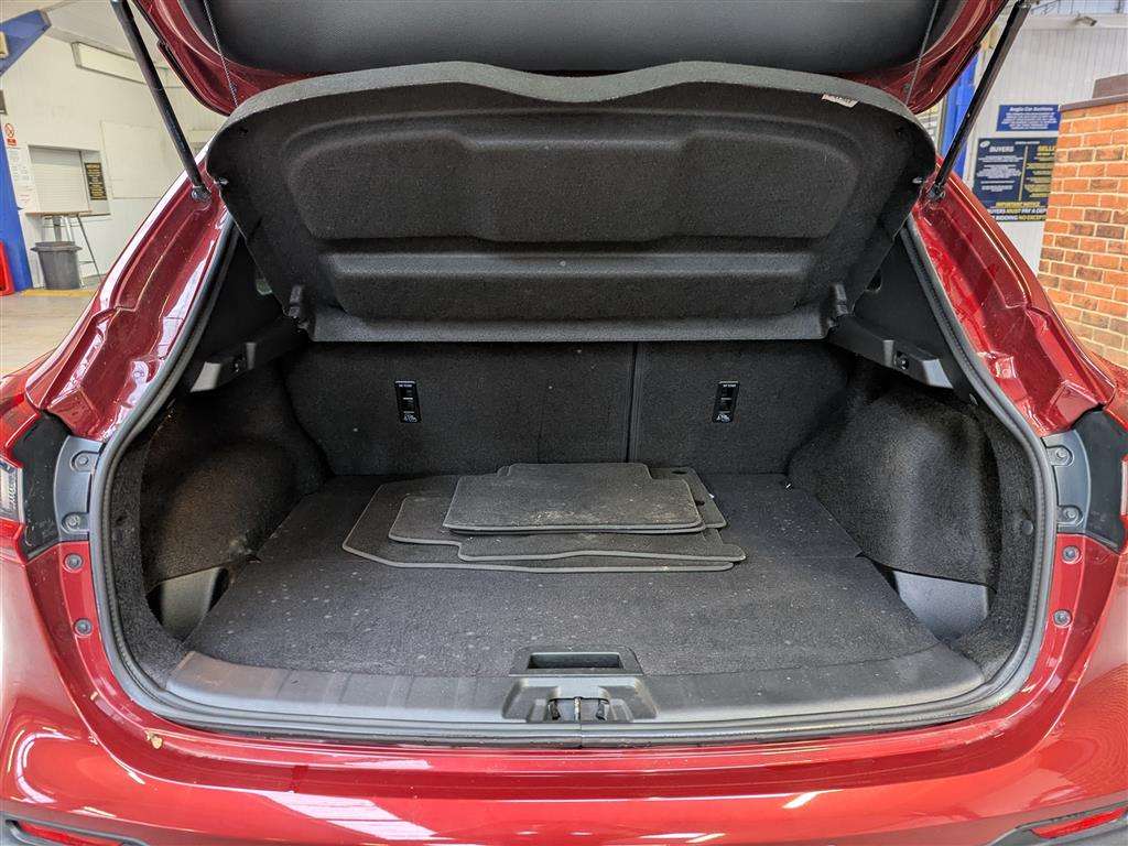 <p>2019 NISSAN QASHQAI TEKNA DIG-T</p>