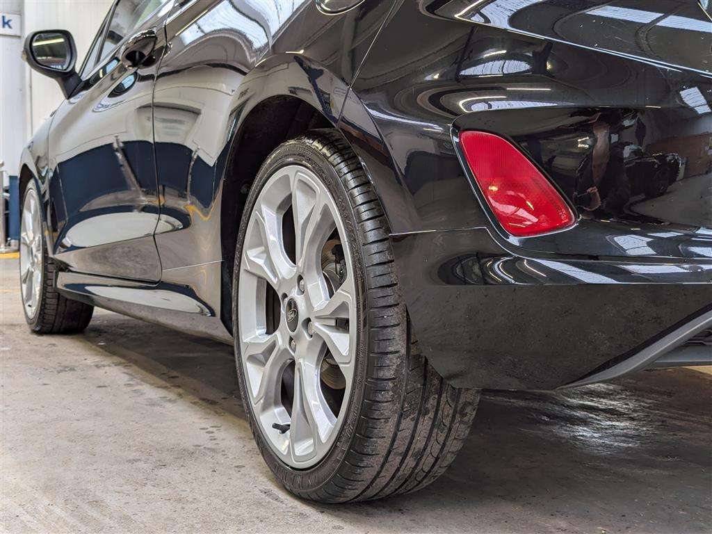 <p>2018 FORD FIESTA ST-LINE TURBO</p>