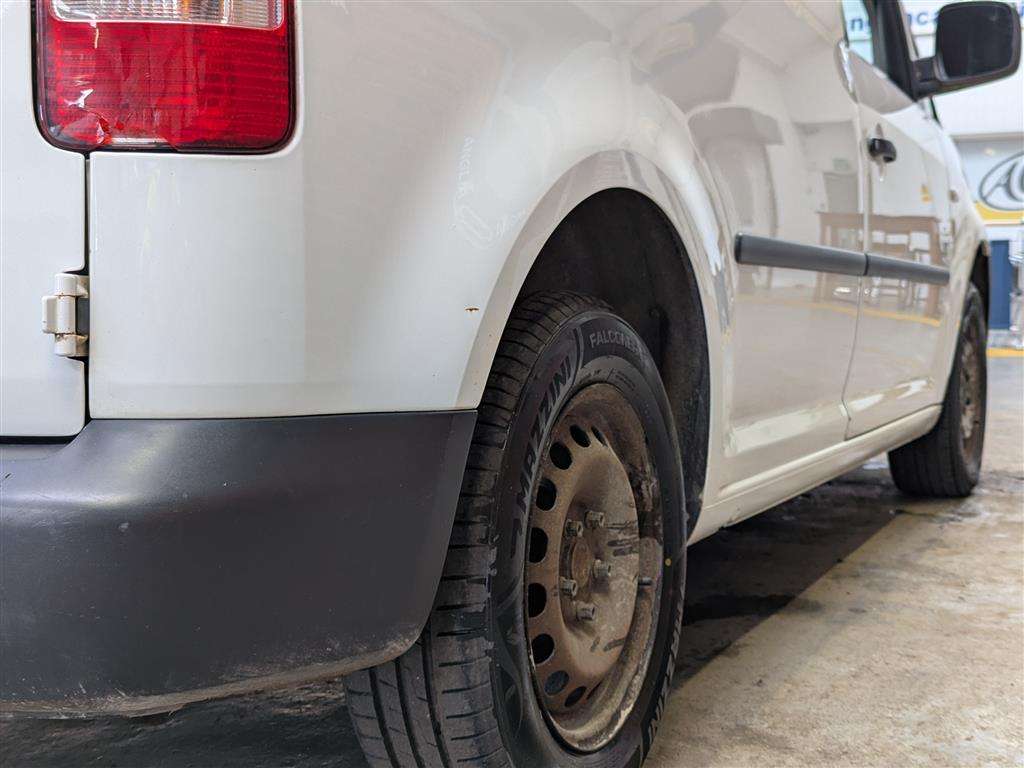 <p>2014 VOLKSWAGEN CADDY C20 STARTLINE TDI</p>