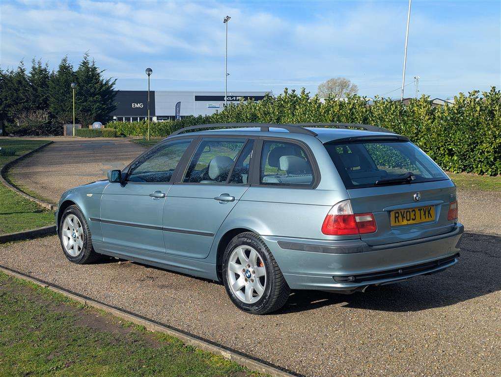 <p>2003 BMW 318I SE TOURING AUTO</p>