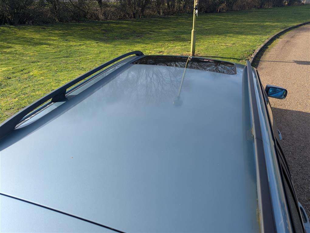 <p>2003 BMW 318I SE TOURING AUTO</p>