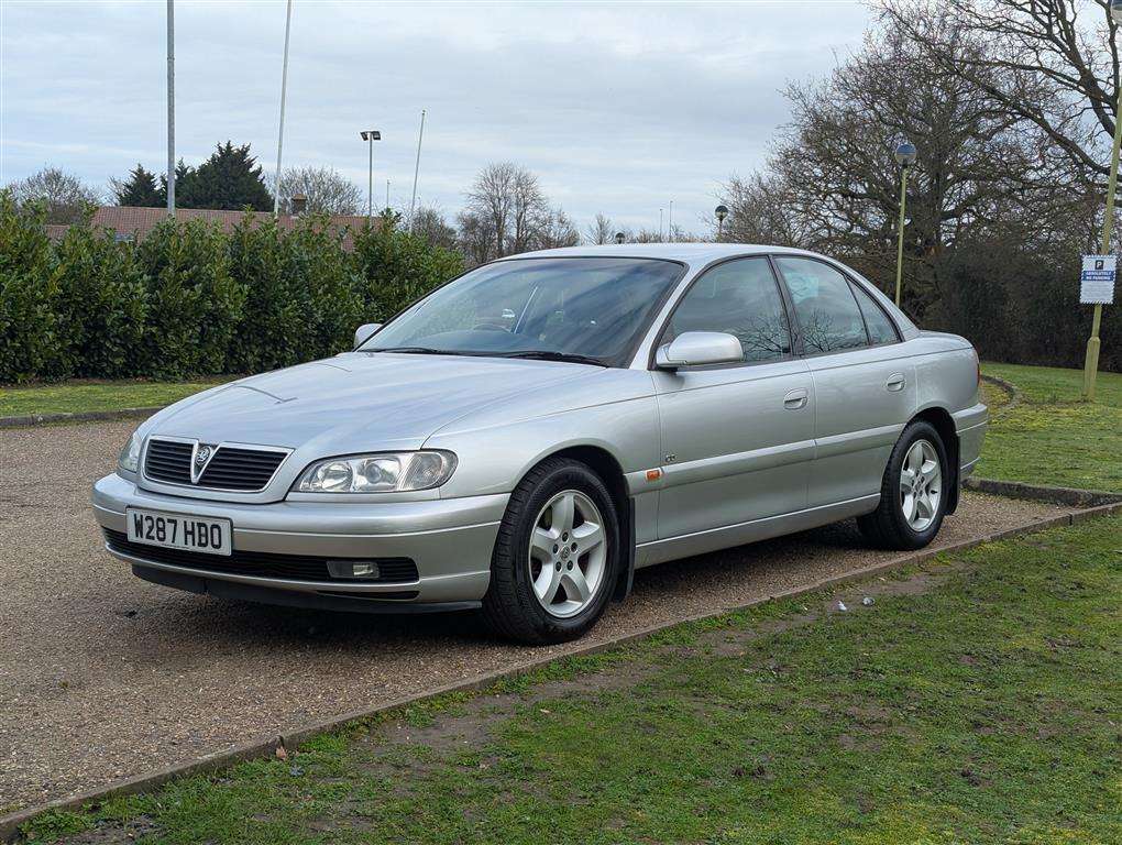 <p>2000 VAUXHALL OMEGA CD AUTO</p>