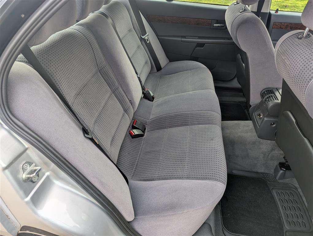 <p>2000 VAUXHALL OMEGA CD AUTO</p>