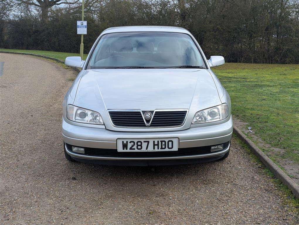 <p>2000 VAUXHALL OMEGA CD AUTO</p>