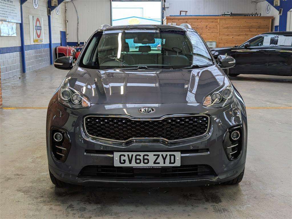 <p>2017 KIA SPORTAGE KX-4 CRDI</p>