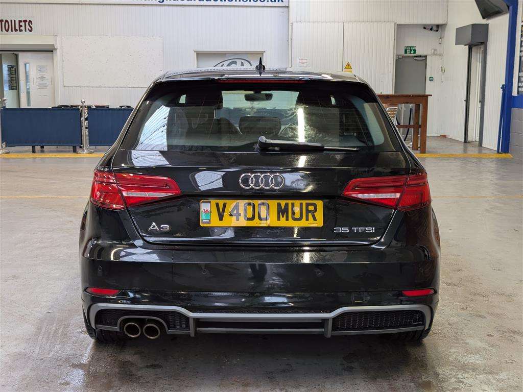 <p>2019 AUDI A3 S LINE 35 TFSI</p>