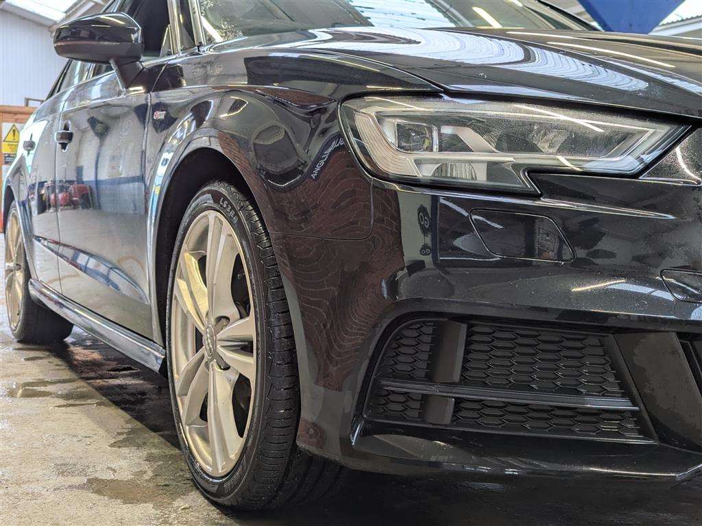 <p>2019 AUDI A3 S LINE 35 TFSI</p>