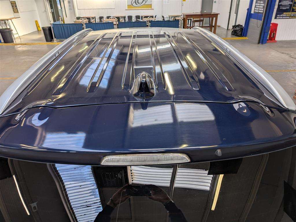 <p>2017 MITSUBISHI OUTLANDER DI-D 3</p>