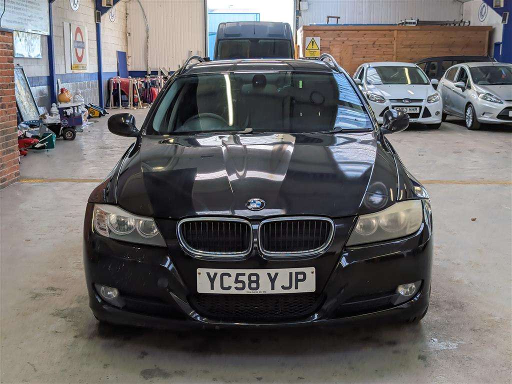 <p>2008 BMW 320D SE TOURING AUTO</p>