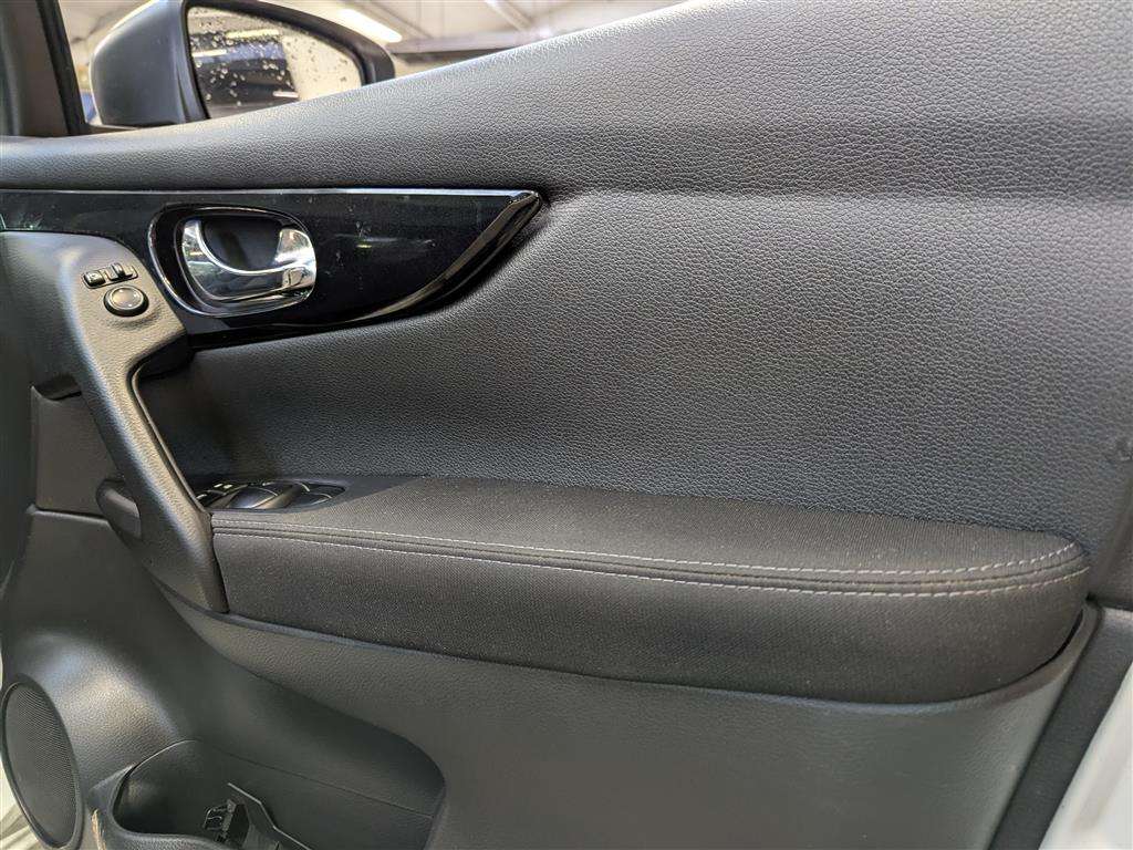 <p>2014 NISSAN QASHQAI ACENTA PREMIUM DC</p>