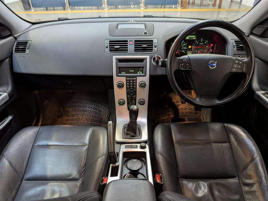 <p>2011 VOLVO V50 SE LUX DRIVE START/ST</p>