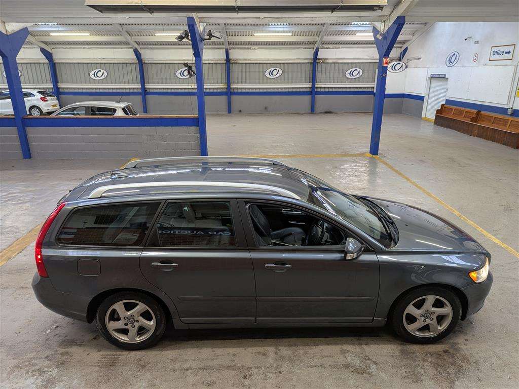 <p>2011 VOLVO V50 SE LUX DRIVE START/ST</p>