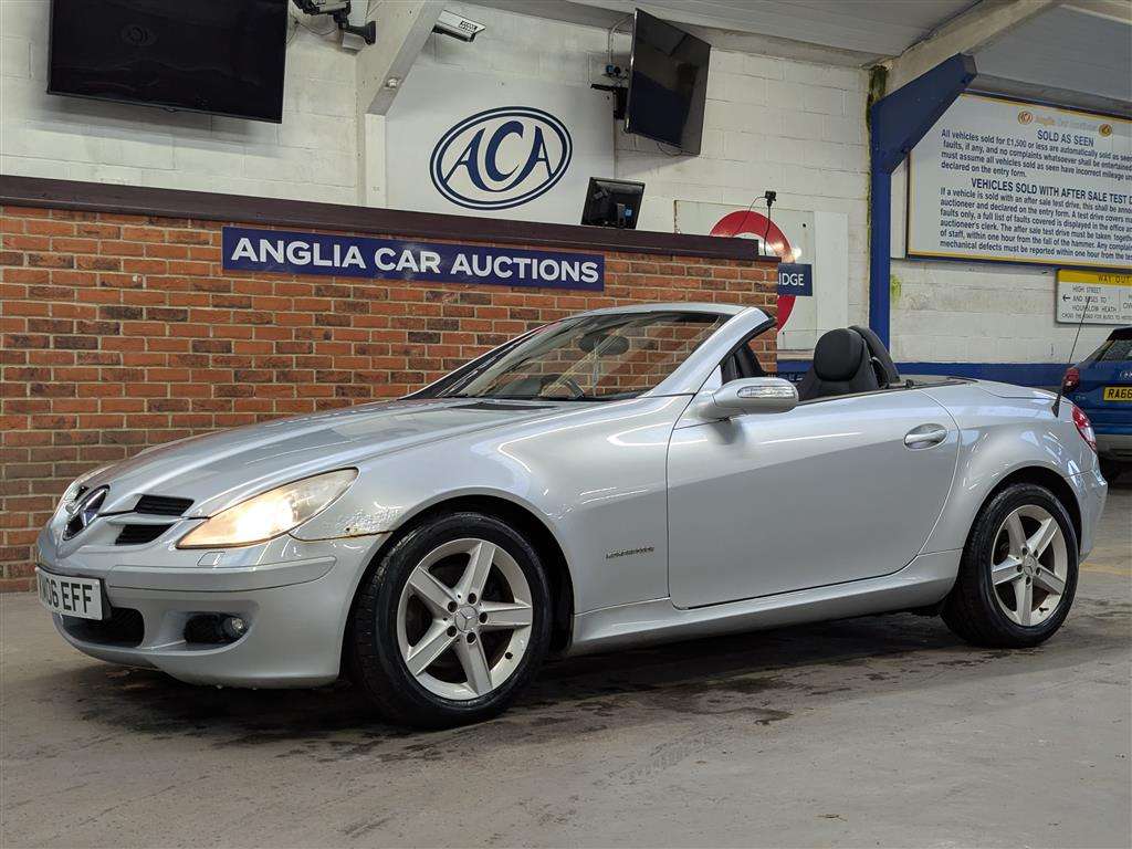 <p>2006 MERCEDES SLK 200 KOMPRESSOR AUTO</p>