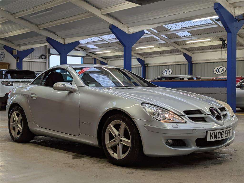 <p>2006 MERCEDES SLK 200 KOMPRESSOR AUTO</p>