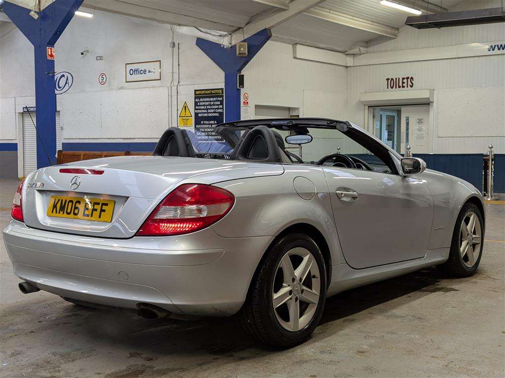 <p>2006 MERCEDES SLK 200 KOMPRESSOR AUTO</p>