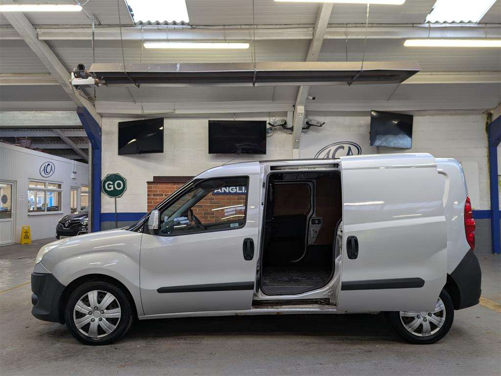 <p>2013 FIAT DOBLO 16V SX MULTIJET</p>