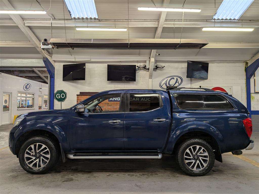 <p>2016 NISSAN NAVARA ACENTA + DCI</p>